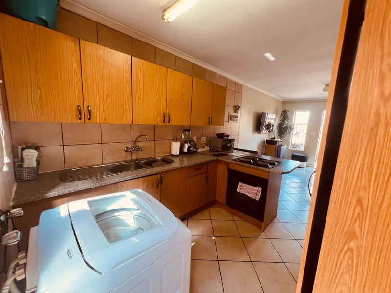 2 Bedroom Property for Sale in Theresa Park Gauteng