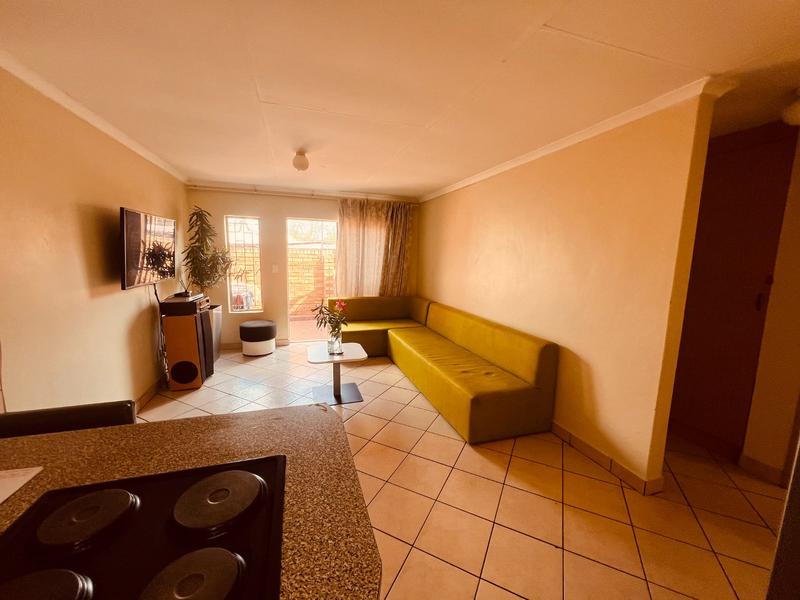 2 Bedroom Property for Sale in Theresa Park Gauteng