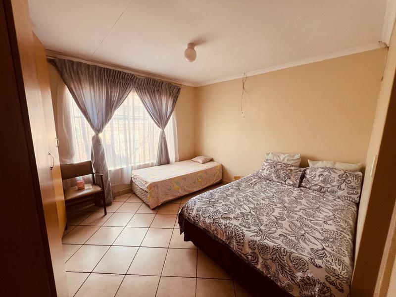 2 Bedroom Property for Sale in Theresa Park Gauteng