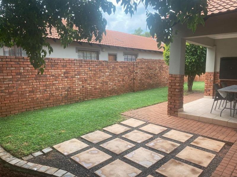 2 Bedroom Property for Sale in Montana Gauteng