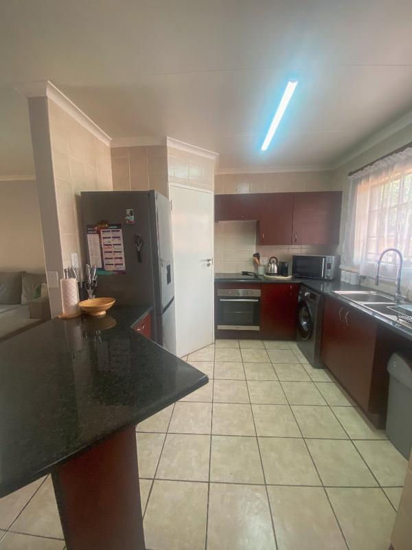 2 Bedroom Property for Sale in Montana Gauteng