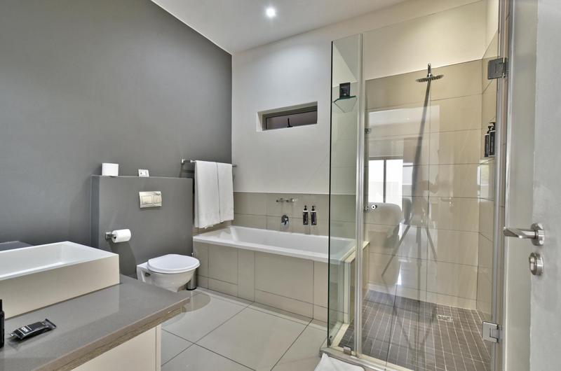 2 Bedroom Property for Sale in Rosebank Gauteng