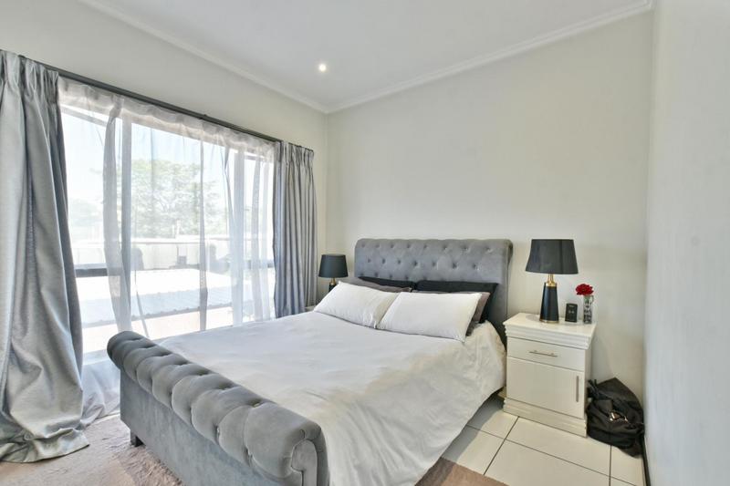 1 Bedroom Property for Sale in Lonehill Gauteng