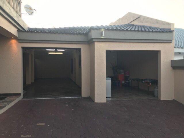 3 Bedroom Property for Sale in Ormonde Gauteng