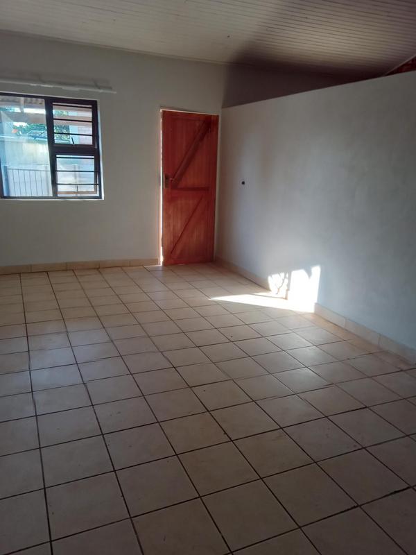 To Let 1 Bedroom Property for Rent in Sinoville Gauteng