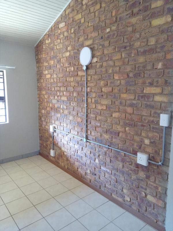 To Let 1 Bedroom Property for Rent in Sinoville Gauteng