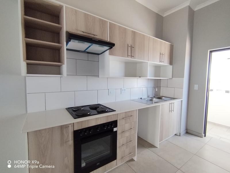 To Let 2 Bedroom Property for Rent in Glen Marais Gauteng