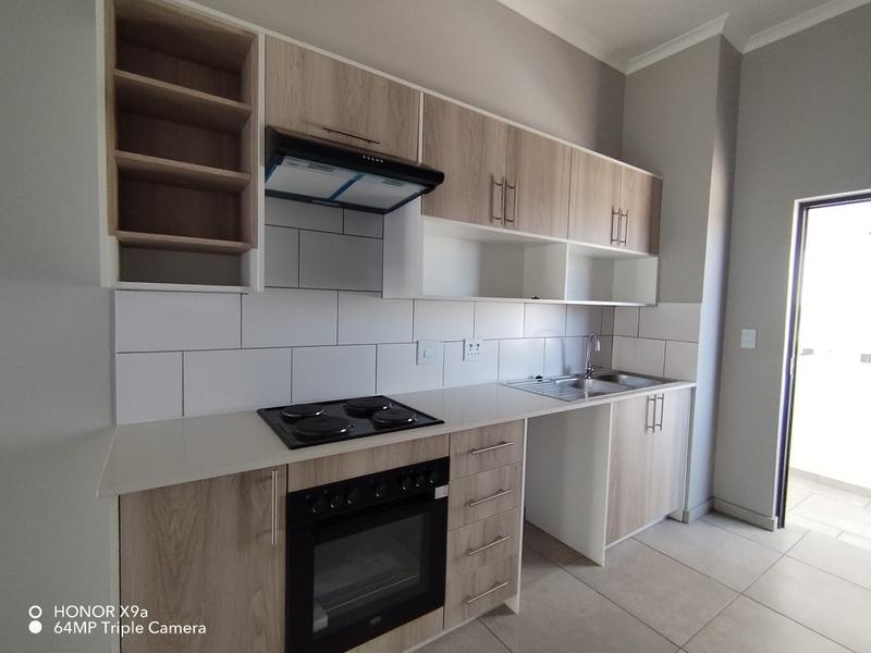 To Let 2 Bedroom Property for Rent in Glen Marais Gauteng