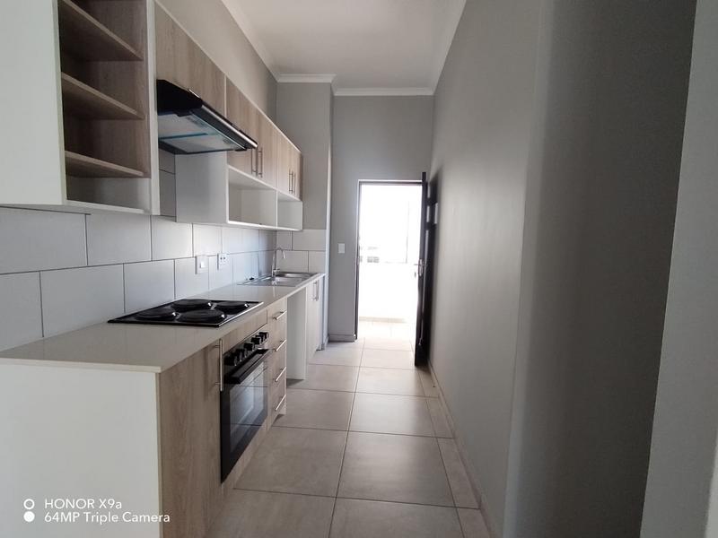 To Let 2 Bedroom Property for Rent in Glen Marais Gauteng