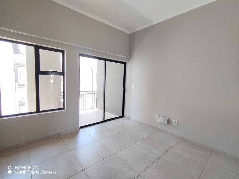 To Let 2 Bedroom Property for Rent in Glen Marais Gauteng