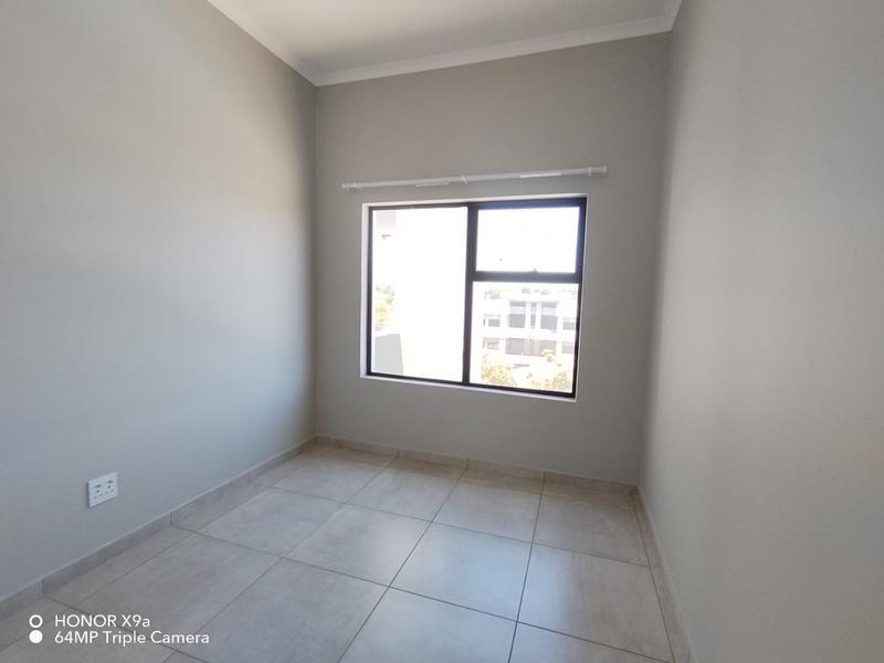 To Let 2 Bedroom Property for Rent in Glen Marais Gauteng