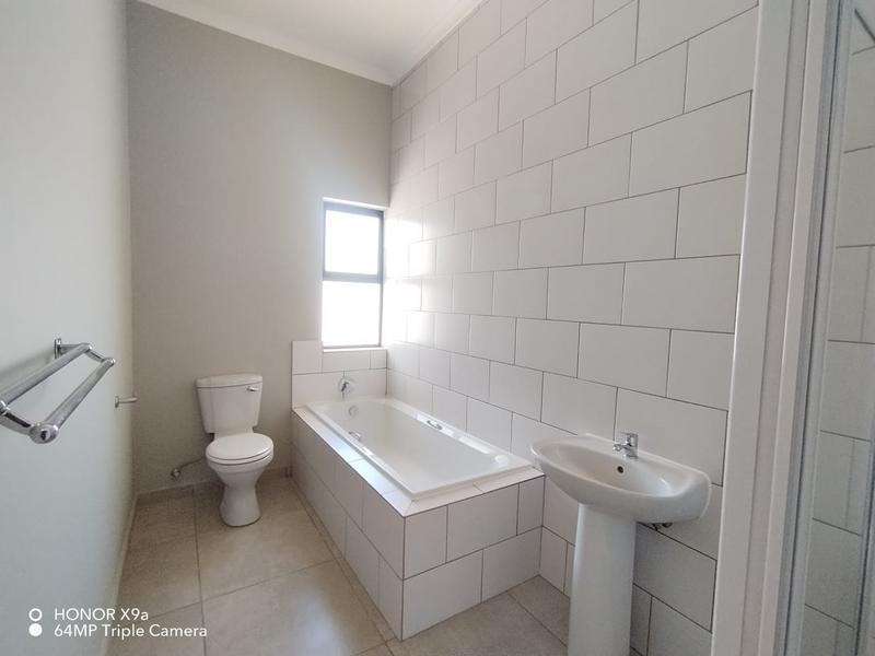 To Let 2 Bedroom Property for Rent in Glen Marais Gauteng