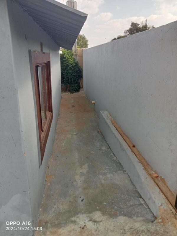 2 Bedroom Property for Sale in Tshepisong Gauteng