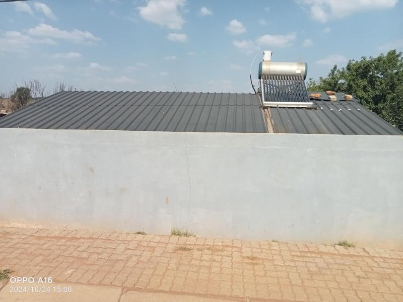 2 Bedroom Property for Sale in Tshepisong Gauteng