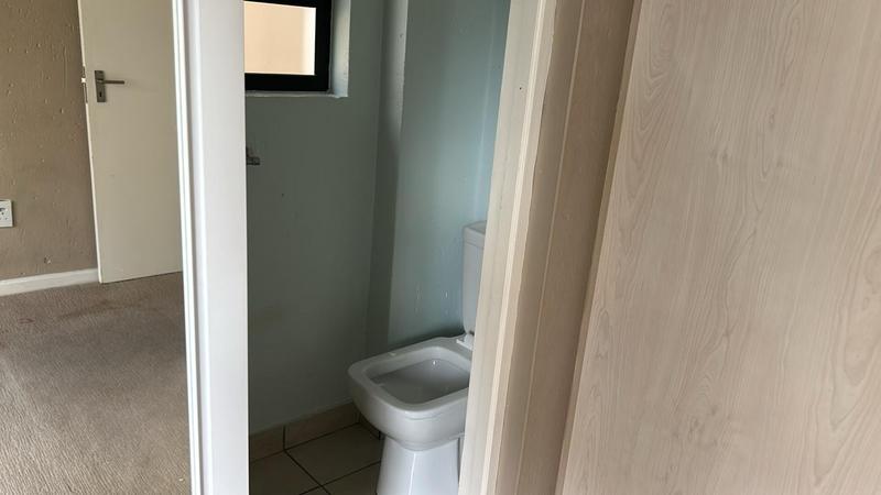 To Let 3 Bedroom Property for Rent in Beverley Gauteng