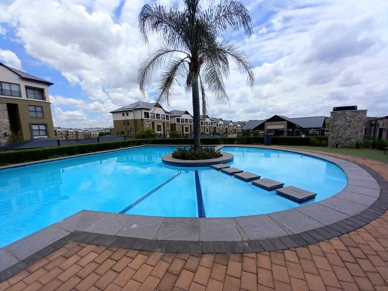 To Let 2 Bedroom Property for Rent in Waterfall Gauteng