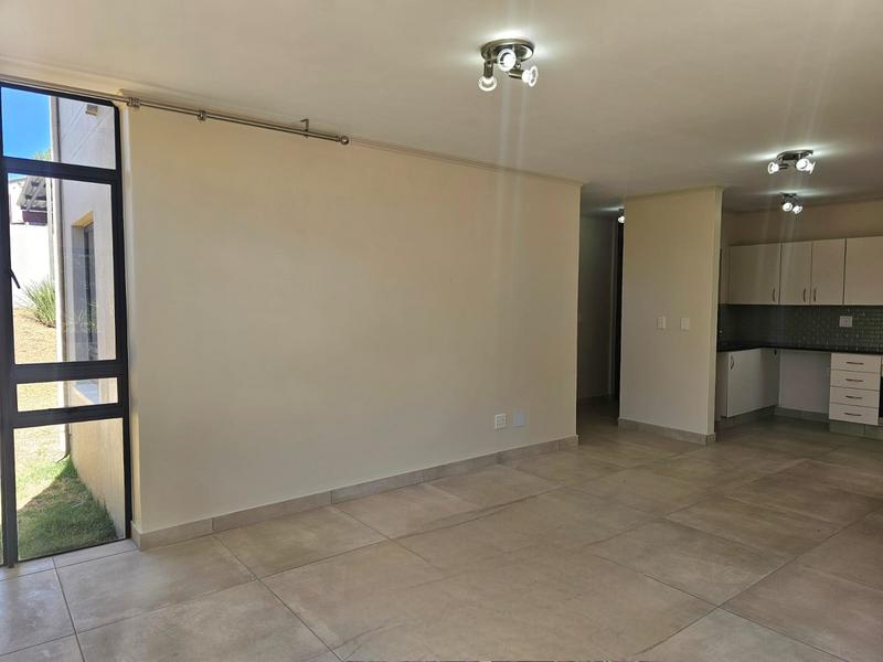 To Let 2 Bedroom Property for Rent in Roodepoort Gauteng