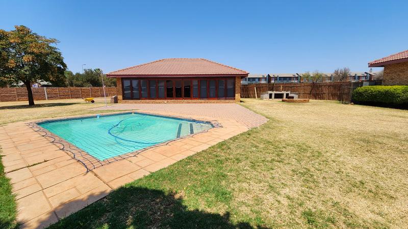 6 Bedroom Property for Sale in Montana Gauteng