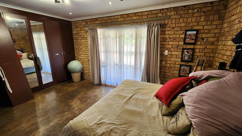 6 Bedroom Property for Sale in Montana Gauteng