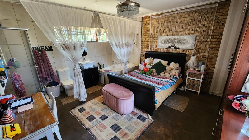 6 Bedroom Property for Sale in Montana Gauteng