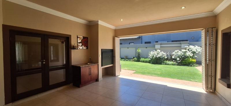 5 Bedroom Property for Sale in Midlands Estate Gauteng