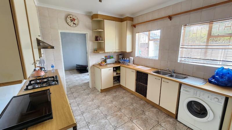 1 Bedroom Property for Sale in Brackendowns Gauteng