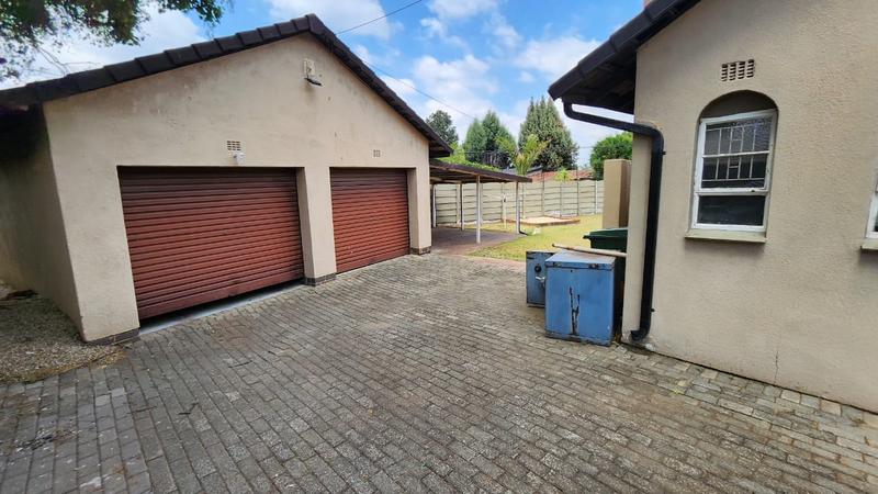 1 Bedroom Property for Sale in Brackendowns Gauteng