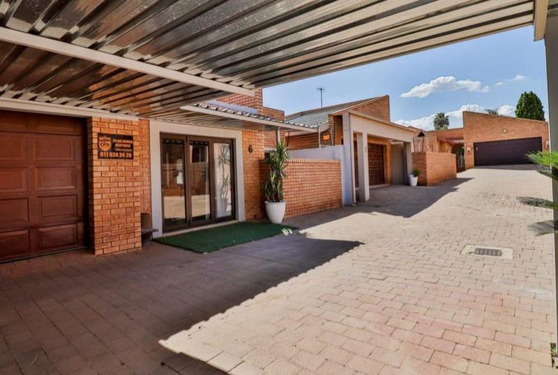 4 Bedroom Property for Sale in Meyersdal Gauteng