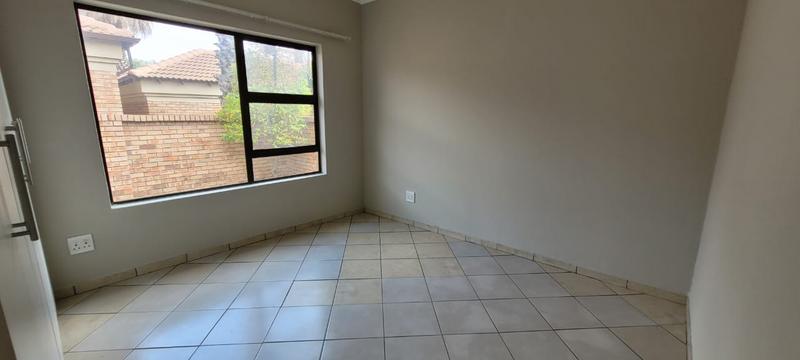 2 Bedroom Property for Sale in New Market Gauteng