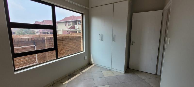 2 Bedroom Property for Sale in New Market Gauteng