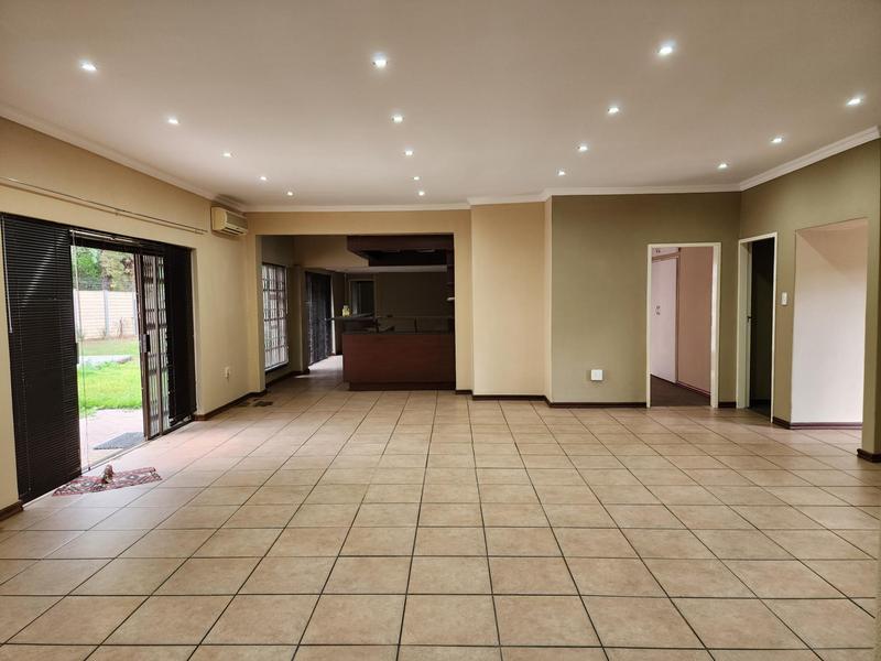 5 Bedroom Property for Sale in Vanderbijlpark SW 5 Gauteng