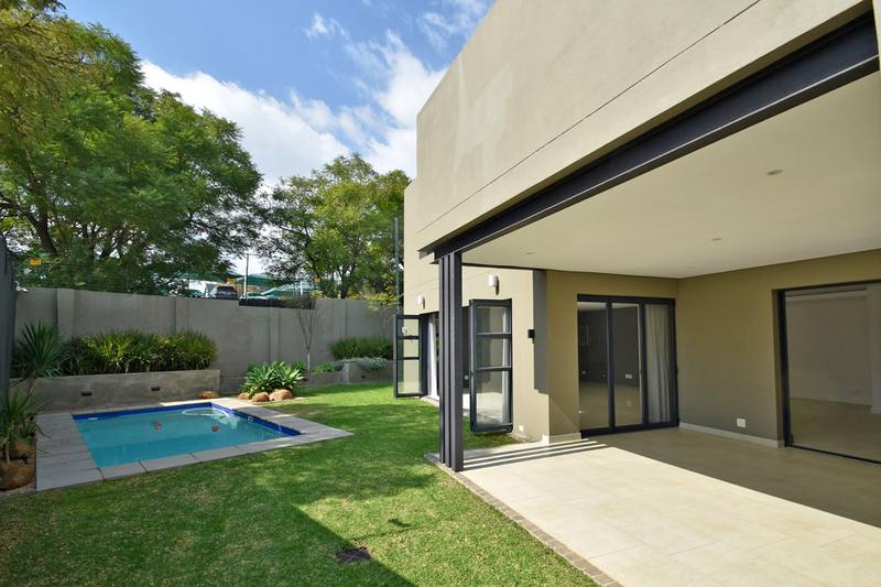 To Let 4 Bedroom Property for Rent in Morningside Gauteng