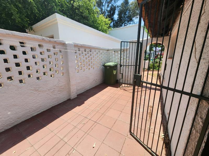 To Let 1 Bedroom Property for Rent in Paulshof Gauteng