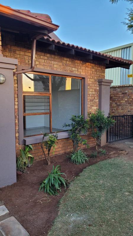 To Let 2 Bedroom Property for Rent in Brentwood Park Gauteng