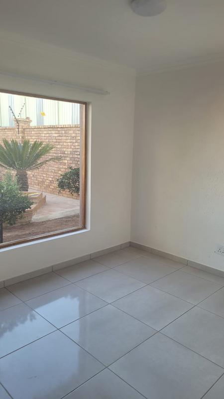 To Let 2 Bedroom Property for Rent in Brentwood Park Gauteng