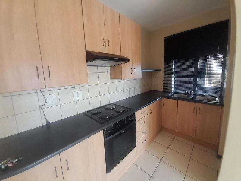 To Let 2 Bedroom Property for Rent in Eldo Lakes Estate Gauteng