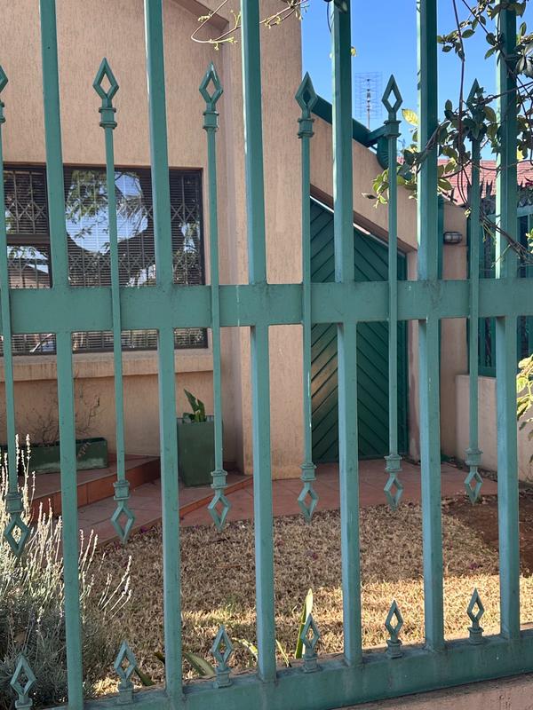 3 Bedroom Property for Sale in Laudium Gauteng