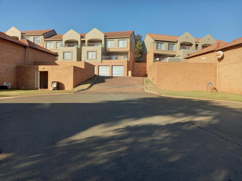 To Let 3 Bedroom Property for Rent in Die Wilgers Gauteng