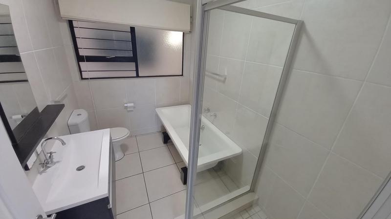 2 Bedroom Property for Sale in Greenstone Hill Gauteng