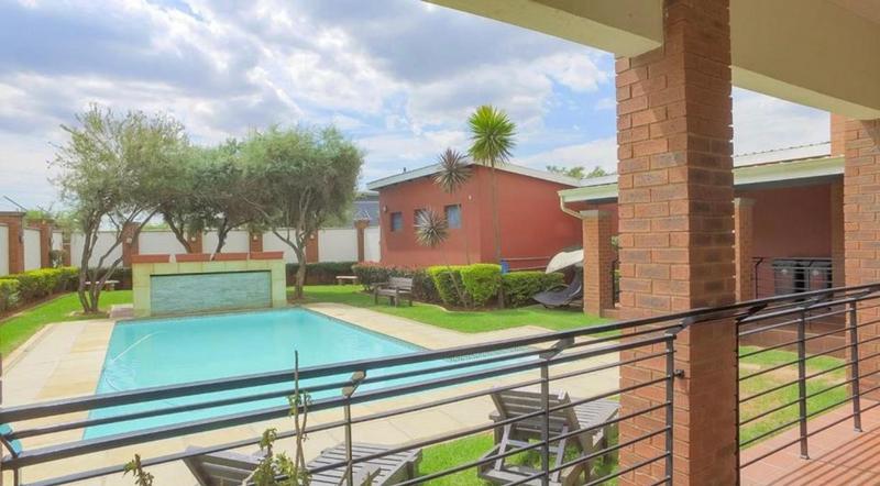 2 Bedroom Property for Sale in Greenstone Hill Gauteng