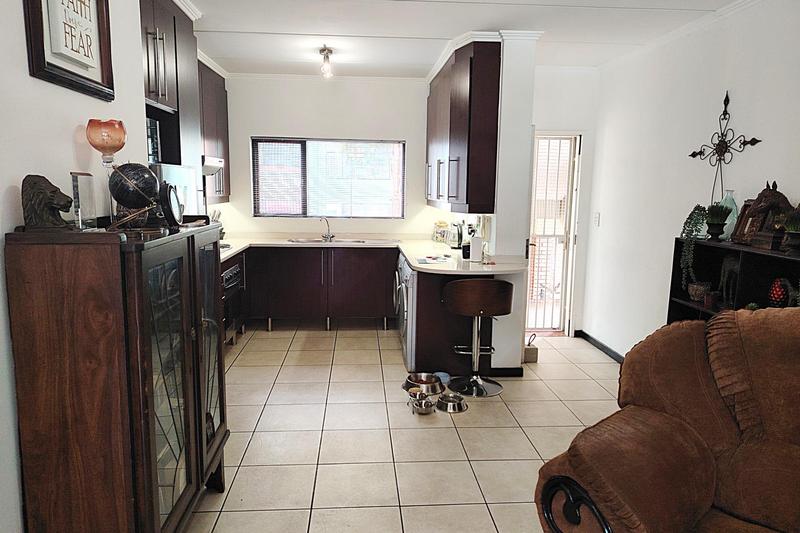 2 Bedroom Property for Sale in Bedfordview Gauteng