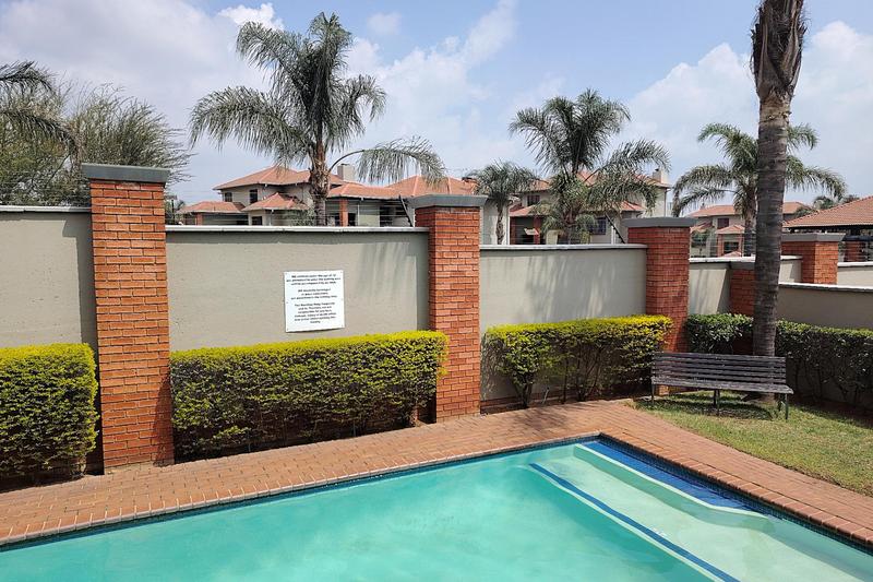 2 Bedroom Property for Sale in Bedfordview Gauteng