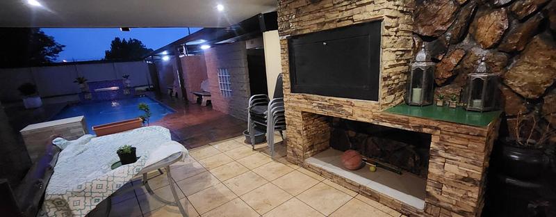 4 Bedroom Property for Sale in Kensington Gauteng