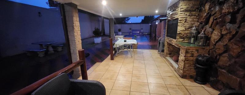 4 Bedroom Property for Sale in Kensington Gauteng