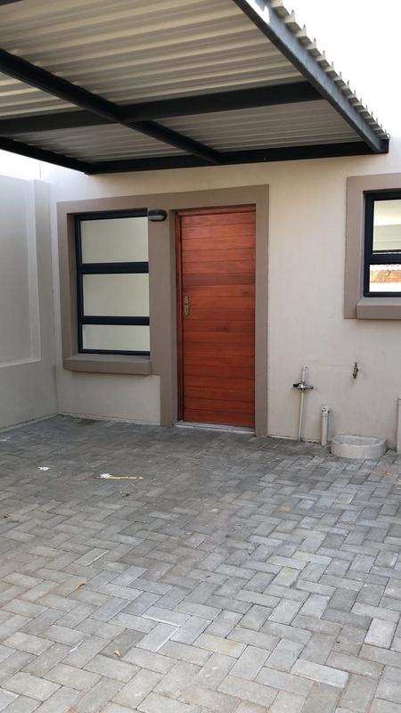 To Let 2 Bedroom Property for Rent in Heatherview Gauteng