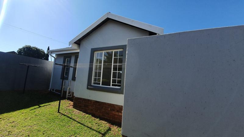 2 Bedroom Property for Sale in Amandasig Gauteng