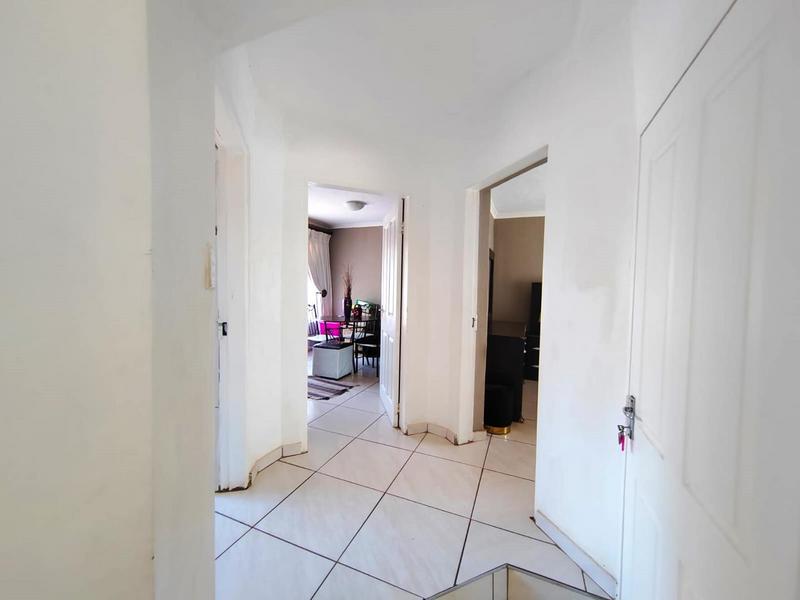 4 Bedroom Property for Sale in Amandasig Gauteng