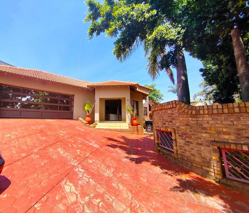 4 Bedroom Property for Sale in Amandasig Gauteng