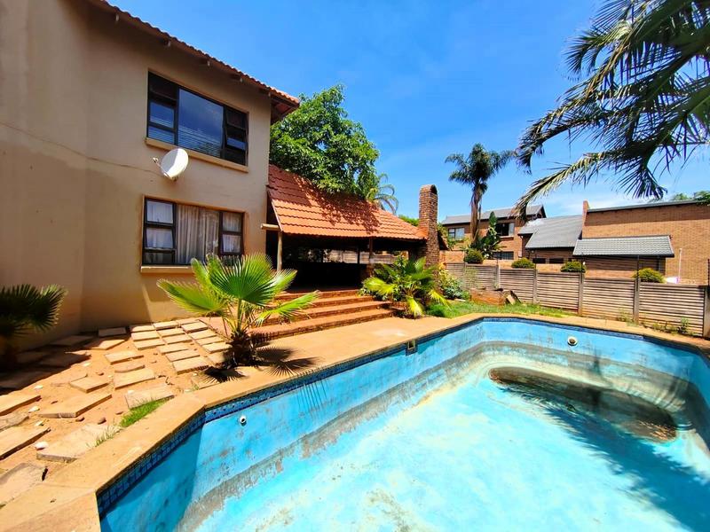 4 Bedroom Property for Sale in Amandasig Gauteng