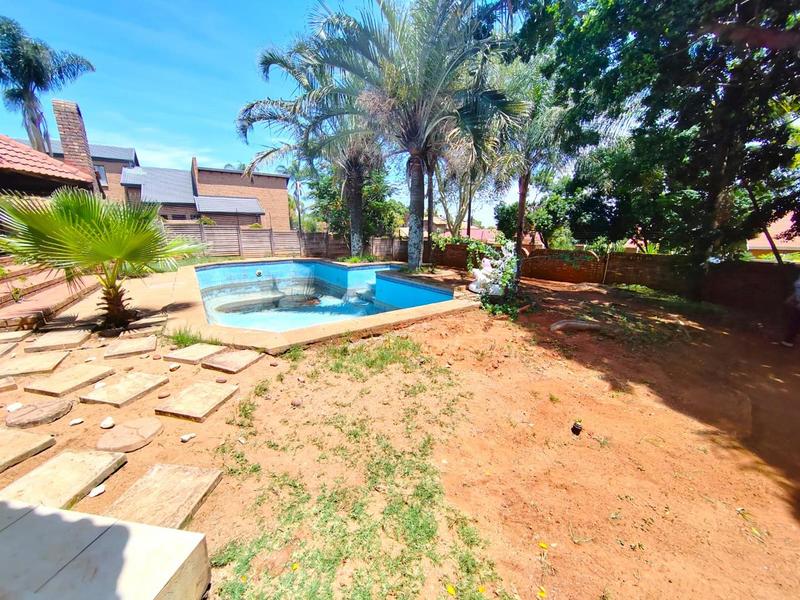 4 Bedroom Property for Sale in Amandasig Gauteng